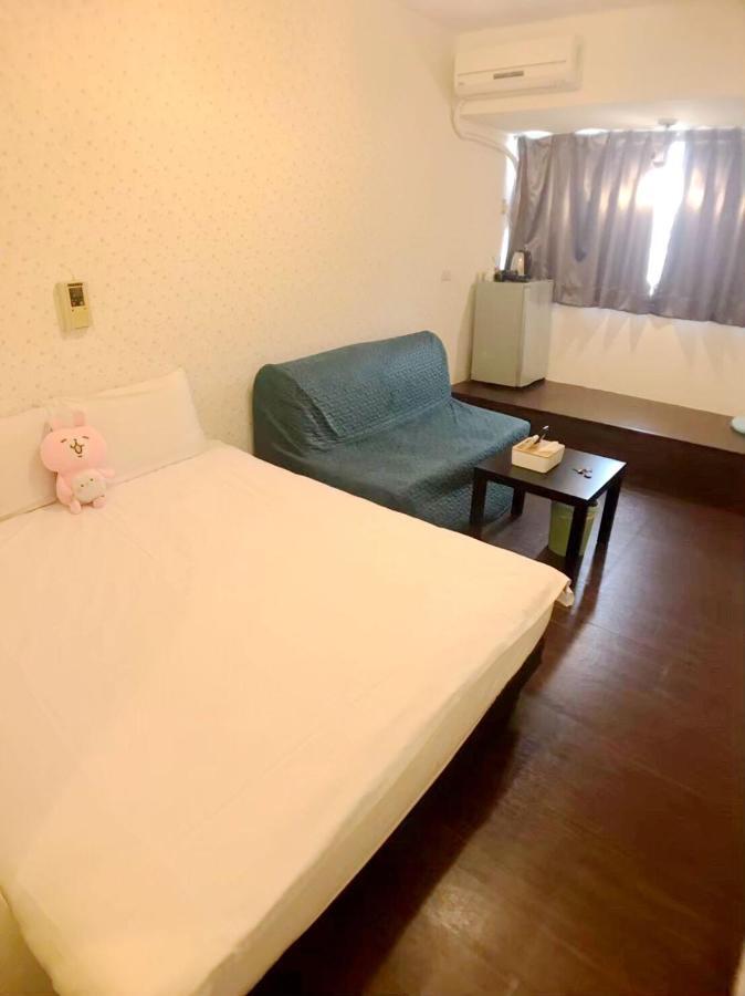 Happines Trip Inn Taichung Luaran gambar